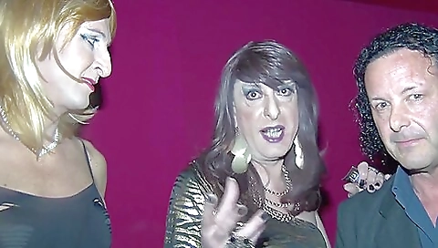 Young and sexy shemale gets fucked in her asshole and pussy