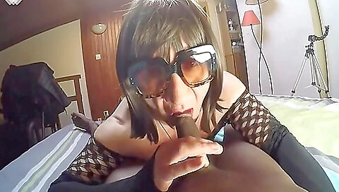 Ebony hottie fucked in deepthroat by black guy in pov